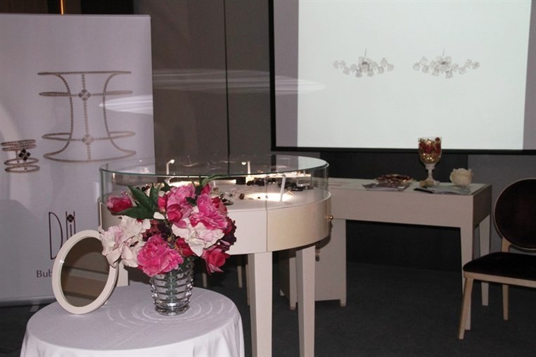 Showcasing of Bejewel Yourself Like Dji